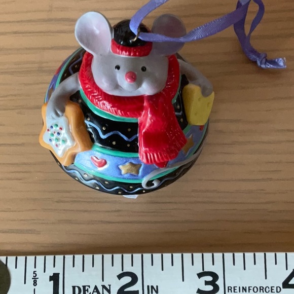Vintage 2000 Hallmark porcelain Christmas Mouse Bell Ornament - Picture 2 of 5